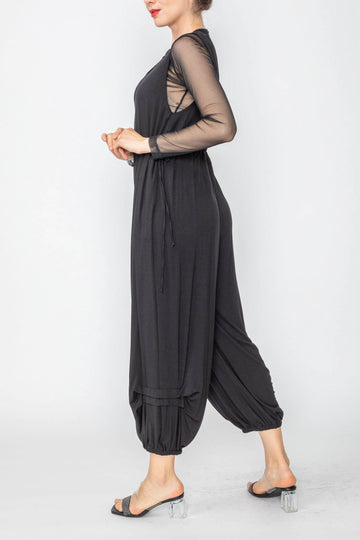 Black Round Neck Sleeveless Jumpsuit